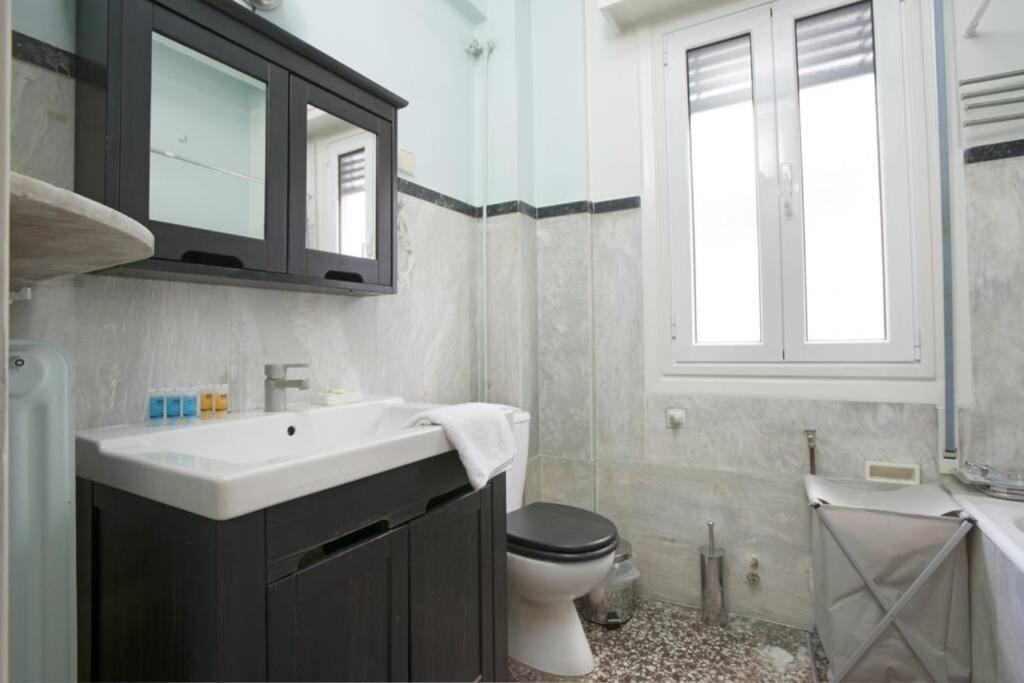 Three Bedrooms Apartment At The Center Of Athén Kültér fotó